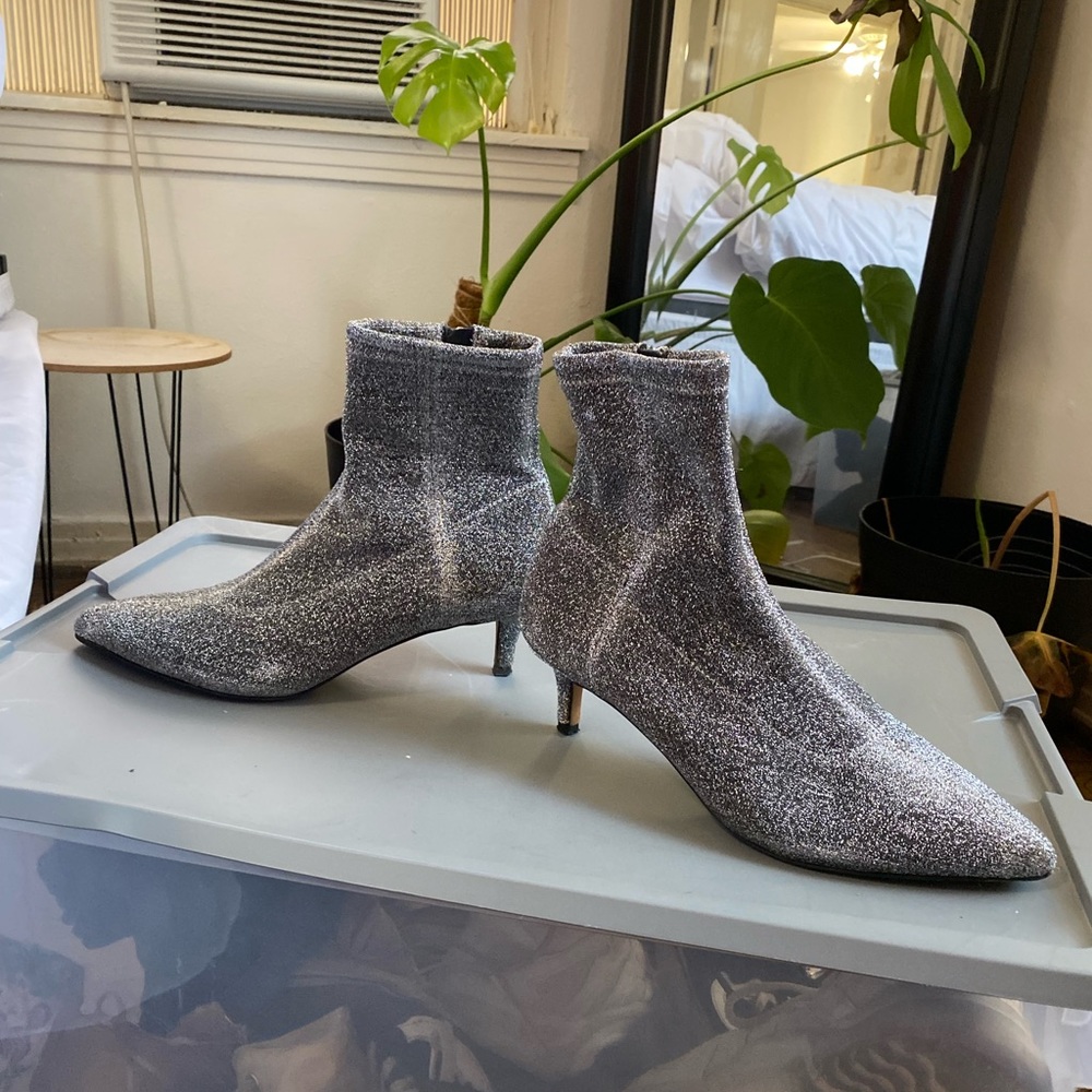 Rebecca Minkoff booties sz 9